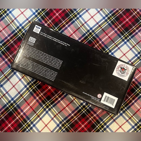 SHELBY COLLECTIBLES LEGEND SERIES 1965 White Shelby Cobra 427 S/C Diecast Car - Picture 8 of 9